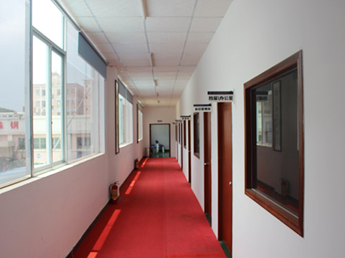 保安服务公司走廊